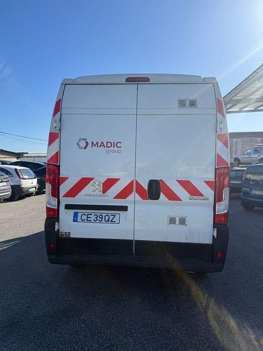 Usado Peugeot Boxer 140 HP (102 kW) 2020 Branco Van