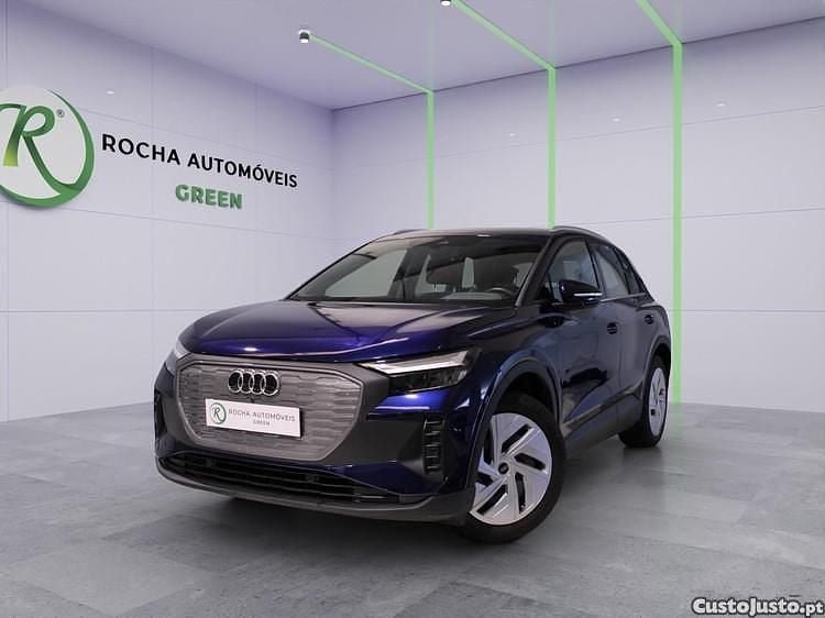 Azul Usado 2022 Audi Q4 e-tron SUV | € 29.499 (Bom preço) - Imagem 1/1