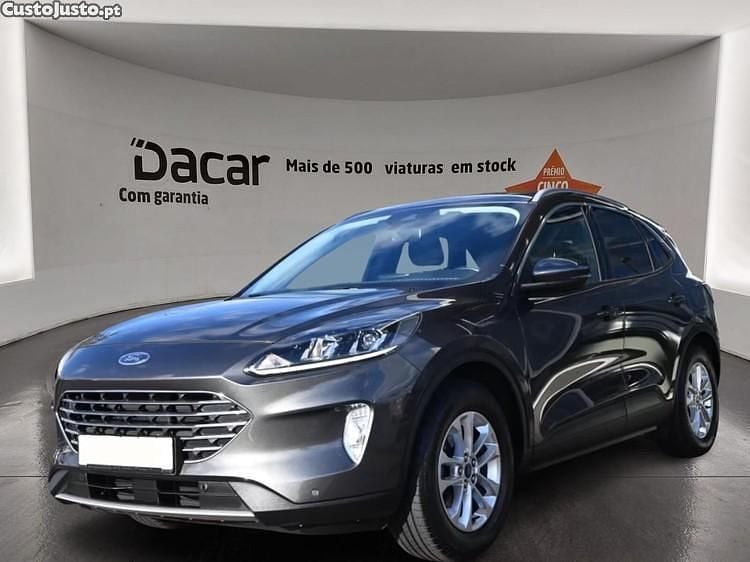 Usado Ford Kuga 120 HP (88 kW) 2022 Cinza SUV