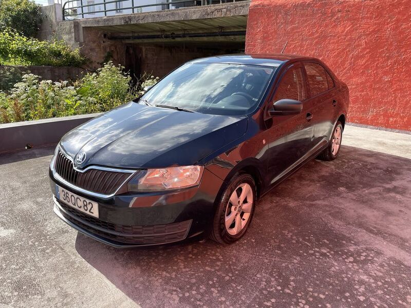 Usado 2015 Skoda Rapid Sedan | € 2.890 - Imagem 1/4