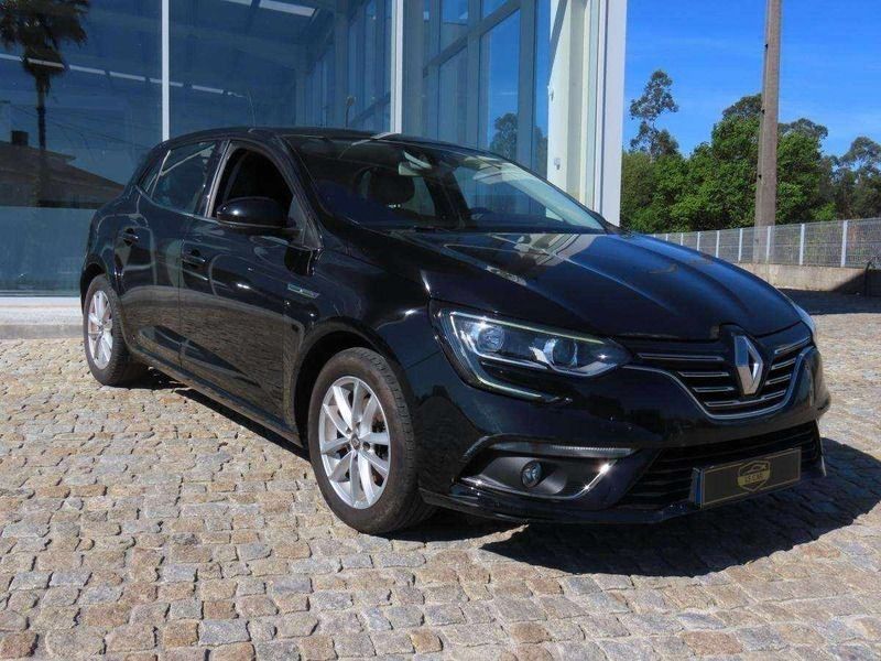 Preto Usado 2018 Renault Mégane IV Intens Citadino | € 18.900 (Caro) - Imagem 1/4