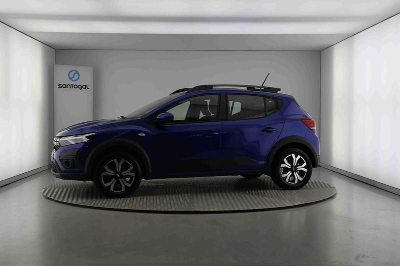 Azul Usado 2024 Dacia Sandero Citadino | € 17.390 (Preço justo) - Imagem 1/1