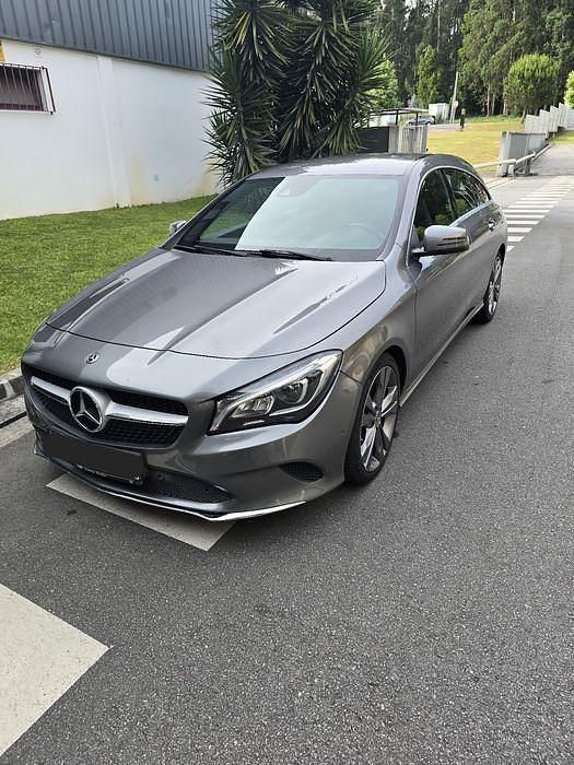 Usado 2017 Mercedes CLA200 Sedan | € 19.900 - Imagem 1/4