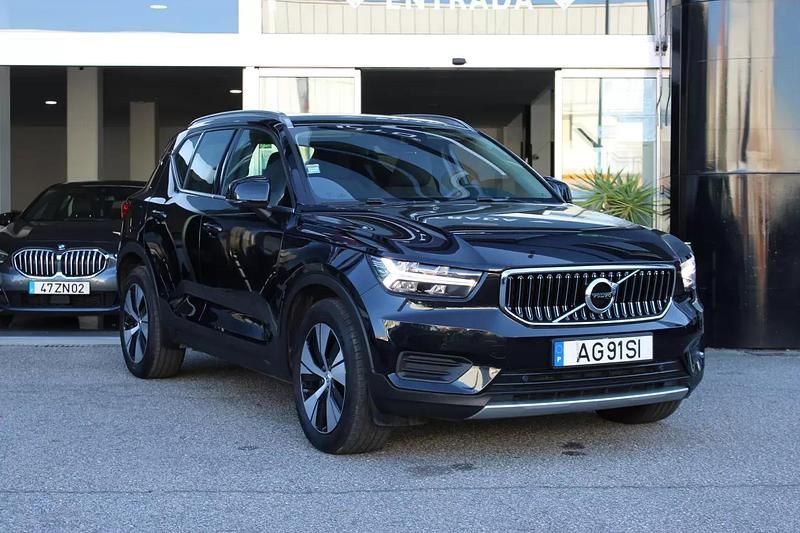 Preto Usado 2021 Volvo XC40 Inscription SUV | € 26.990 (Preço justo) - Imagem 1/4