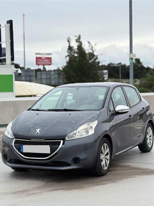 Usado 2013 Peugeot 208 Style Citadino | € 5.990 (Preço justo) - Imagem 1/4