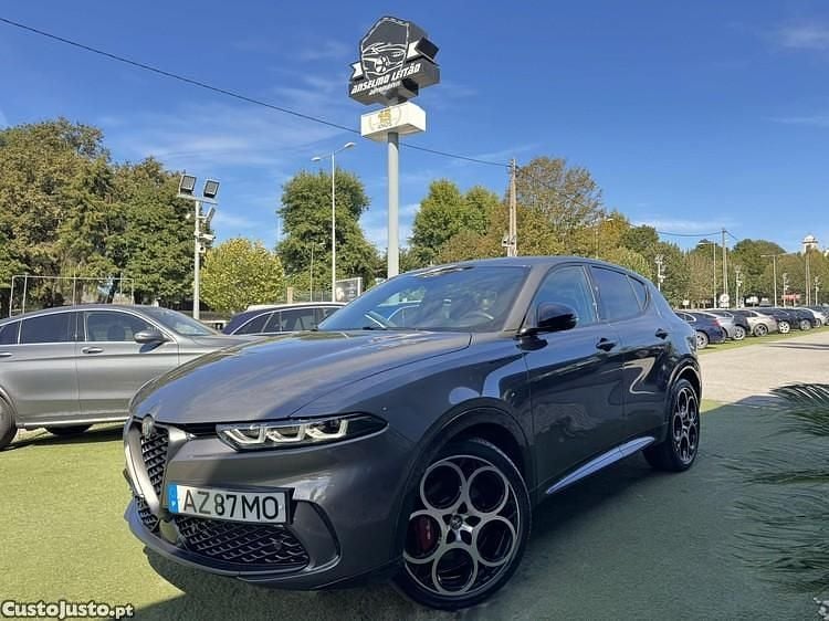 Cinza Usado 2023 Alfa Romeo Tonale Edizione Speciale SUV | € 32.500 (Preço elevado) - Imagem 1/1