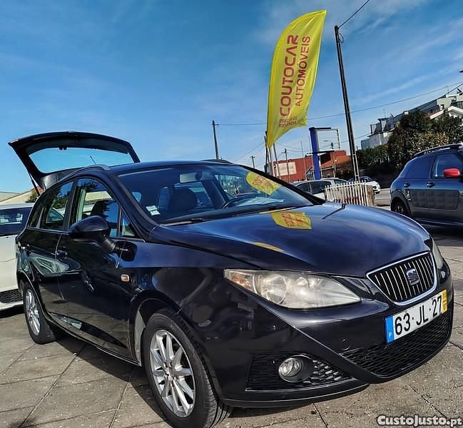 Usado Seat Ibiza ST 70 HP (51 kW) 2010 Preto Carrinha