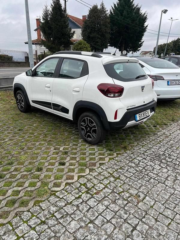 Usado Dacia Spring Comfort Plus 33 kW (45 HP) 2022 Branco Citadino