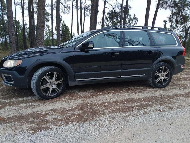 Usado 2013 Volvo XC70 Sedan | € 14.500 - Imagem 1/4