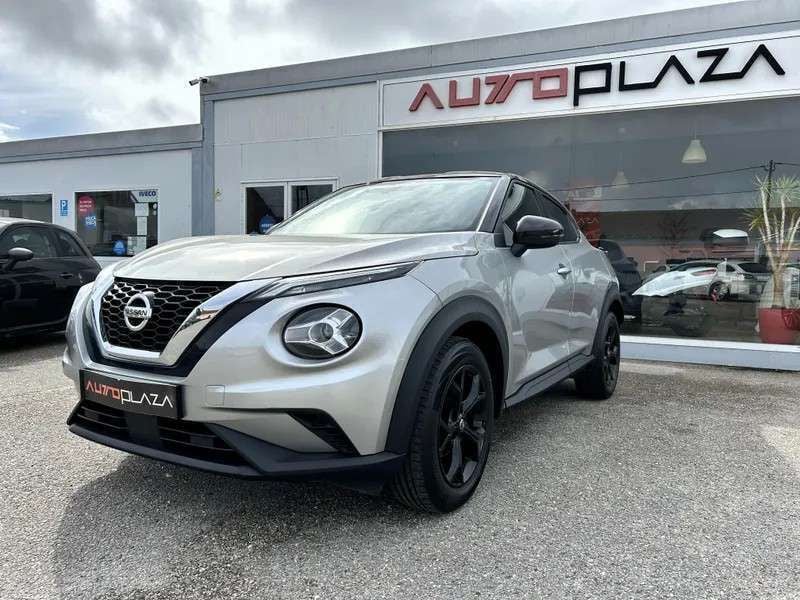 Cinzento Usado 2021 Nissan Juke N-Connecta SUV | € 18.900 (Bom preço) - Imagem 1/4
