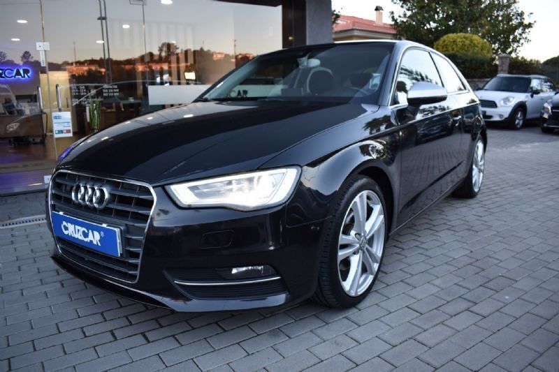 Preto Usado 2014 Audi A3 Sport Sedan | € 14.999 (Preço justo) - Imagem 1/4
