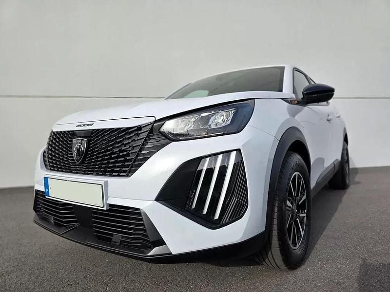 Usado Peugeot 2008 Style 102 HP (75 kW) 2024 Branco SUV