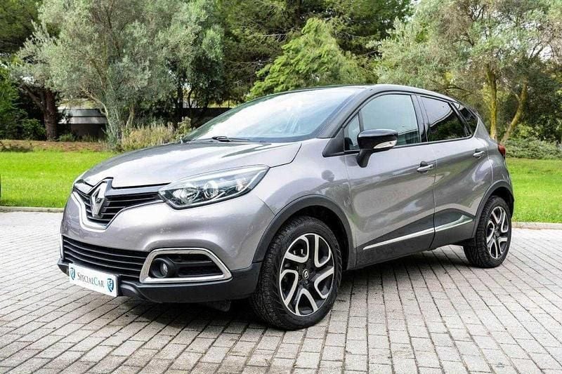Cinza Usado 2017 Renault Captur SUV | € 12.450 (Preço justo) - Imagem 1/4