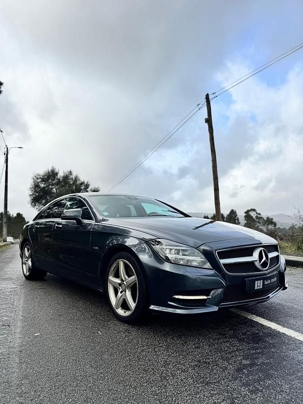 Usado Mercedes CLS250 AMG line 204 HP (150 kW) 2012 Cinza Sedan