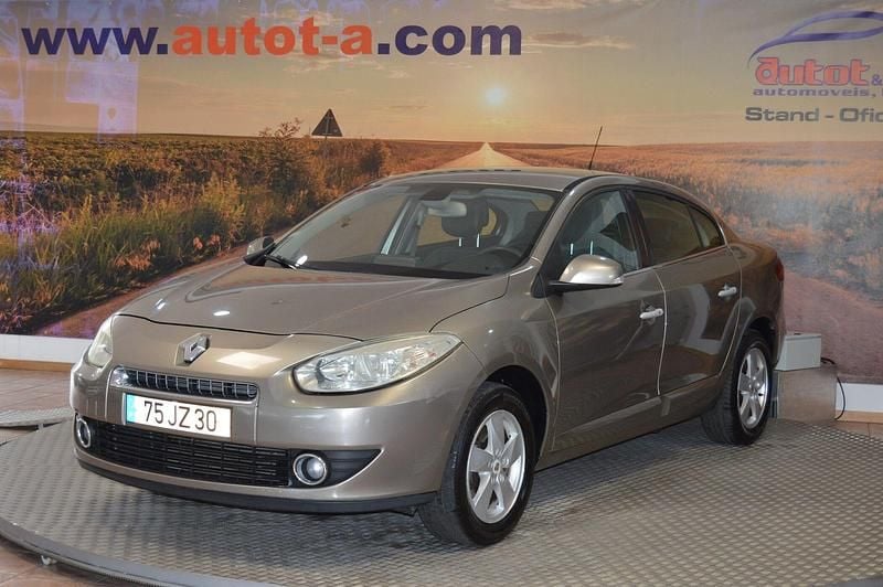 Outro Usado 2010 Renault Fluence Sedan | € 7.000 - Imagem 1/4