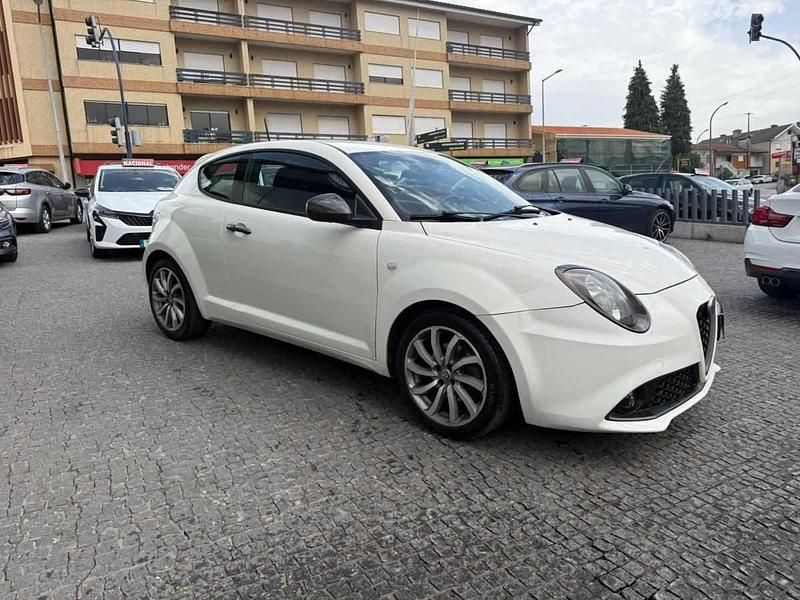 Usado Alfa Romeo MiTo Super 95 HP (69 kW) 2018 Branco Citadino