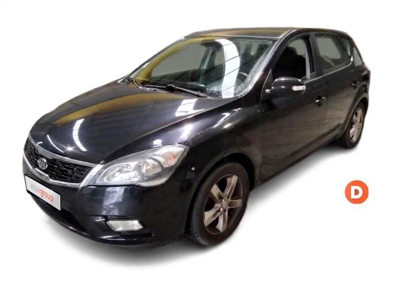Preto Usado 2010 Kia Ceed Citadino | € 4.900 (Bom preço) - Imagem 1/4