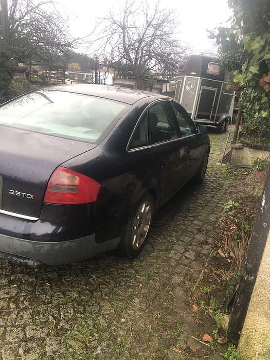 Usado Audi A6 180 HP (132 kW) 2001 Sedan