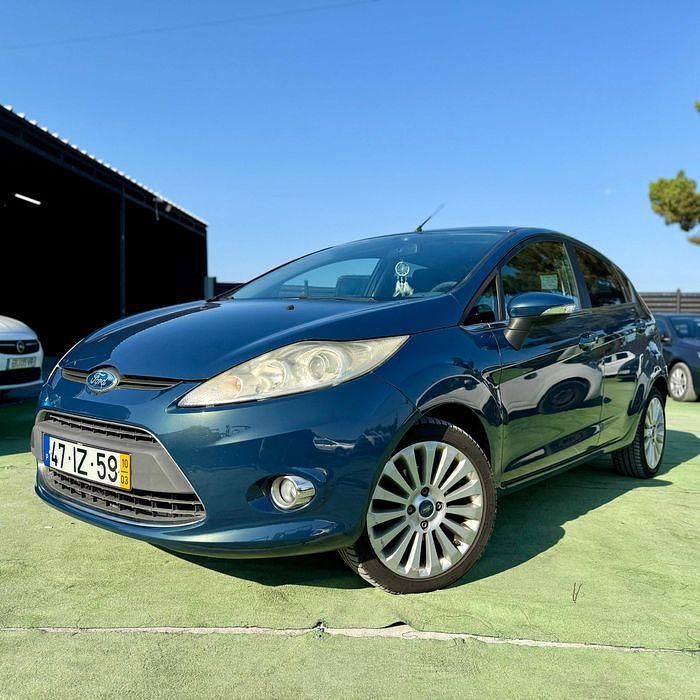 Usado 2010 Ford Fiesta Citadino | € 7.200 (Caro) - Imagem 1/4