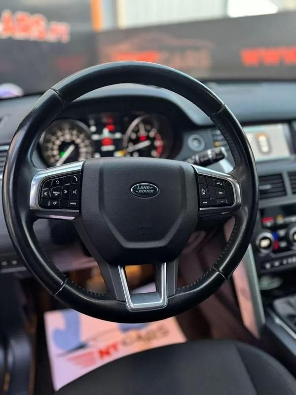 Usado Land Rover Discovery 5 Pure 150 HP (110 kW) 2018 Vermelho SUV