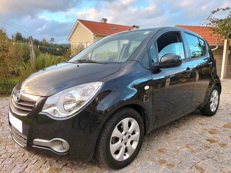 Preto Usado 2011 Opel Agila | € 5.200 - Imagem 1/4