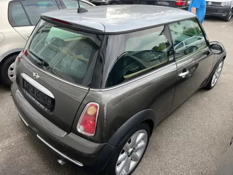 Usado Mini Cooper Coupé 115 HP (84 kW) 2006 Cinzento Coupé