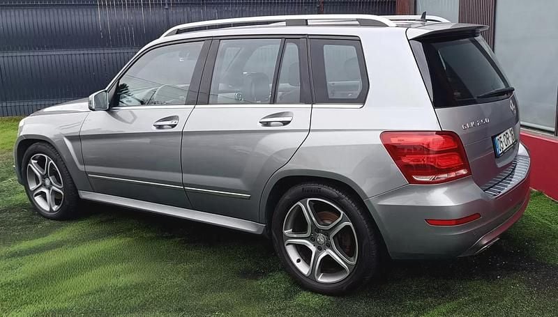 Usado Mercedes GLK250 204 HP (150 kW) 2014 Cinza antracite SUV