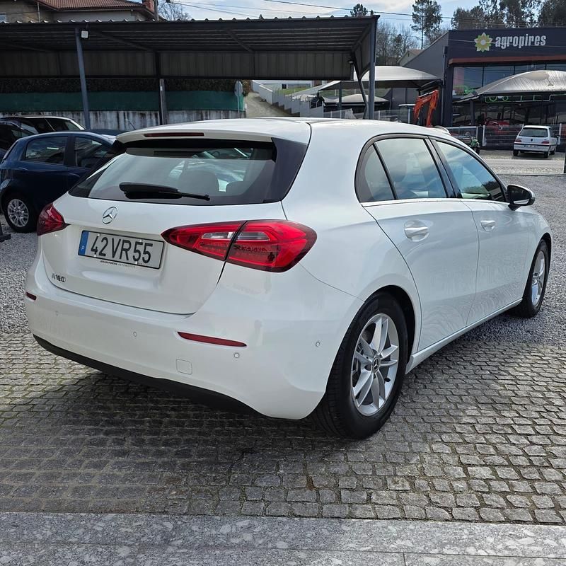 Usado Mercedes A160 Progressive 109 HP (80 kW) 2018 Branco