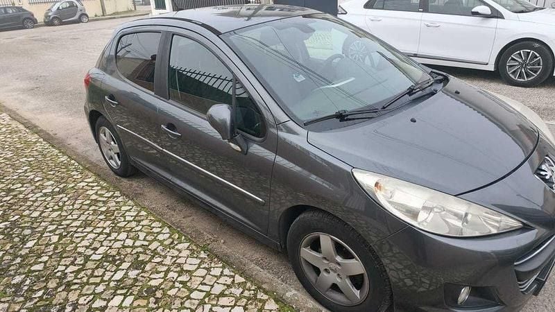 Usado 2009 Peugeot 206 Sport Sedan | € 5.000 - Imagem 1/4