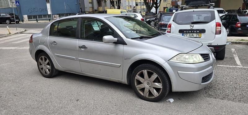 Usado Renault Mégane II 106 HP (77 kW) 2007 Sedan