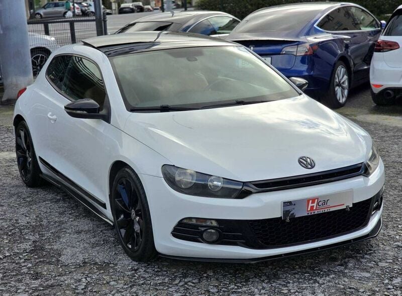 Usado VW Scirocco 140 HP (102 kW) 2010 Coupé
