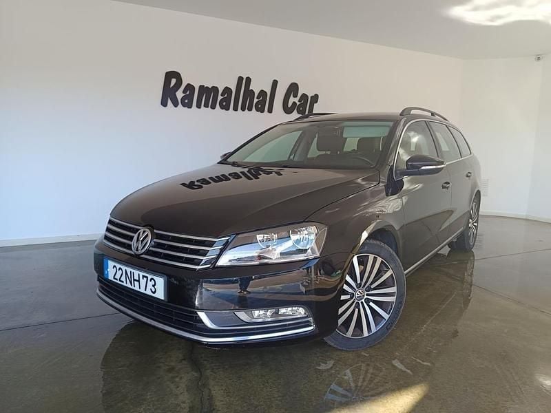 Usado VW Passat 140 HP (102 kW) 2012 Preto Carrinha