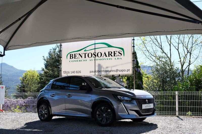 Cinzento Usado 2022 Peugeot e-208 Citadino | € 20.000 (Preço justo) - Imagem 1/4