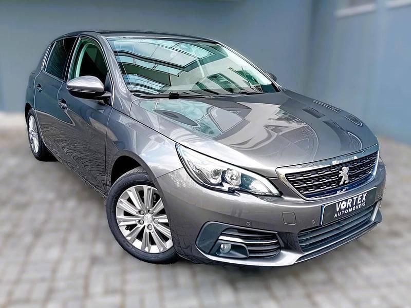 Cinza Usado 2018 Peugeot 308 Allure | € 10.750 (Bom preço) - Imagem 1/4