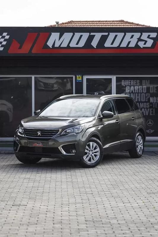 Cinza Usado 2019 Peugeot 5008 Active Monovolume | € 18.900 (Bom preço) - Imagem 1/4