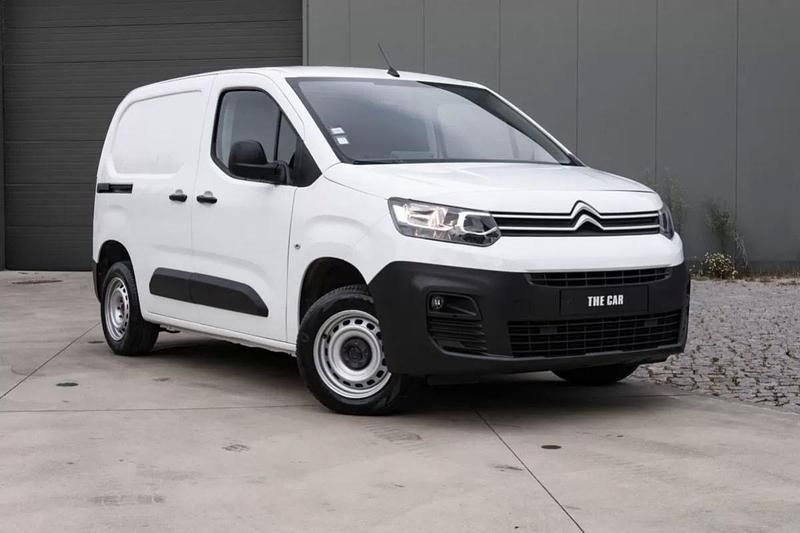 Branco Usado 2021 Citroën Berlingo Monovolume | € 15.900 (Preço elevado) - Imagem 1/4