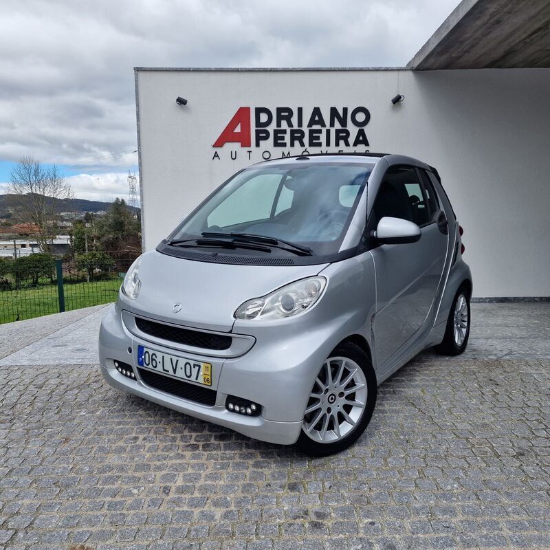 Cinza Usado 2011 Smart ForTwo Cabrio Passion Cabrios | € 7.990 - Imagem 1/4
