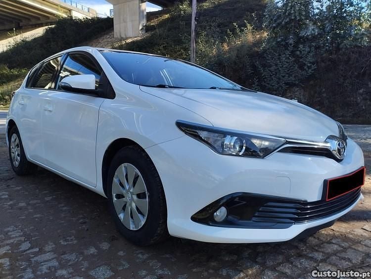 Branco Usado 2016 Toyota Auris Comfort | € 9.450 (Super Preço) - Imagem 1/1