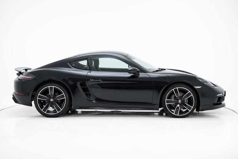 Usado Porsche Cayman 299 HP (219 kW) 2024 Preto