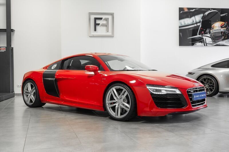 Vermelho Usado 2013 Audi R8 Coupé Coupé | € 125.000 - Imagem 1/4