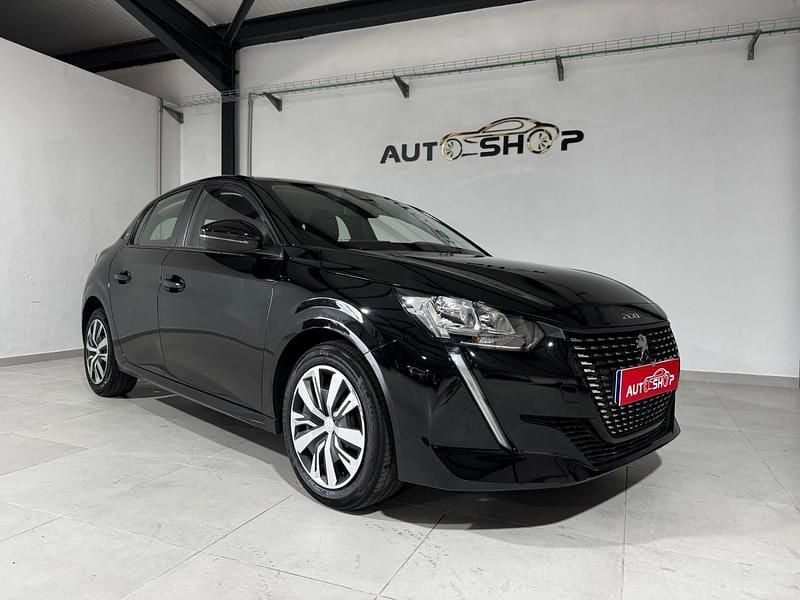 Preto Usado 2023 Peugeot 208 GT-line Citadino | € 16.900 (Preço justo) - Imagem 1/4