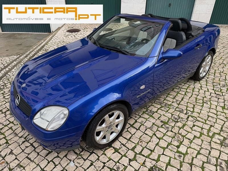 Usado Mercedes SLK200 192 HP (141 kW) 1997 Azul Cabrios