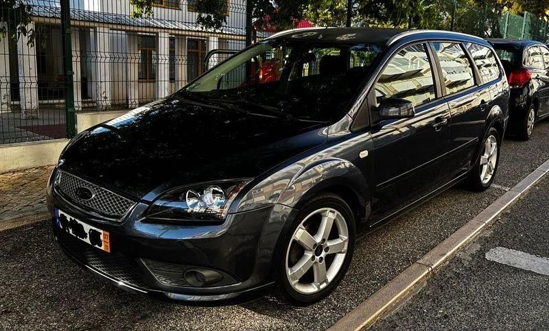 Usado 2007 Ford Focus Ghia Sedan | € 3.800 - Imagem 1/4