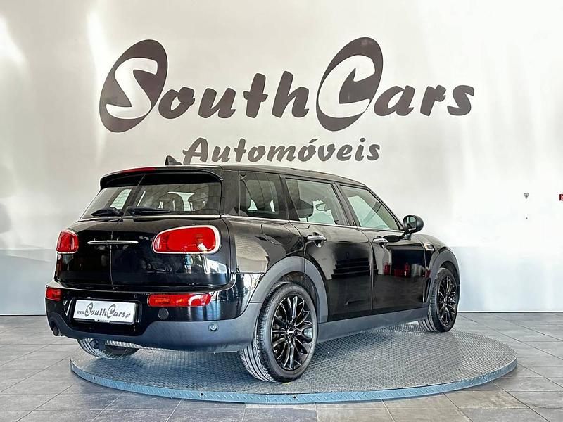Usado Mini Clubman 102 HP (75 kW) 2019 Preto Carrinha