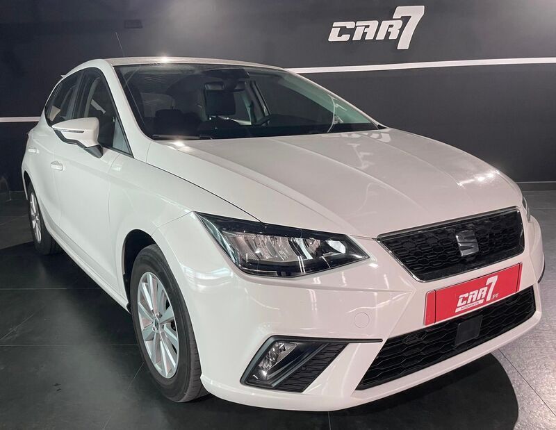 Branco Usado 2023 Seat Ibiza Reference | € 16.990 (Preço justo) - Imagem 1/4
