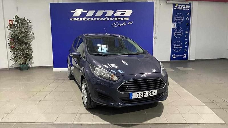 Cinzento Usado 2014 Ford Fiesta Citadino | € 11.800 (Preço elevado) - Imagem 1/4