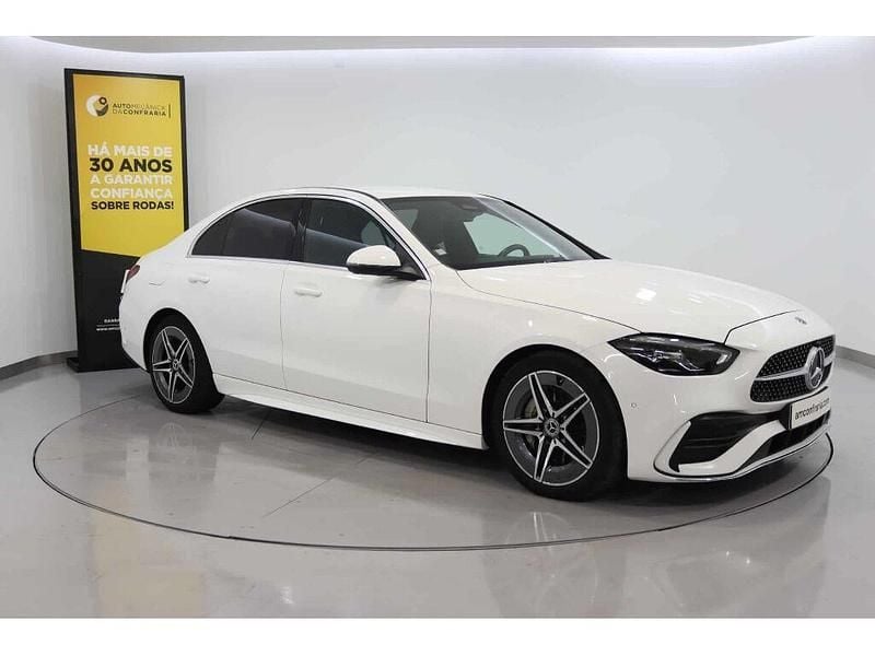 Branco Usado 2022 Mercedes C300 AMG line Sedan | € 46.980 (Preço justo) - Imagem 1/4