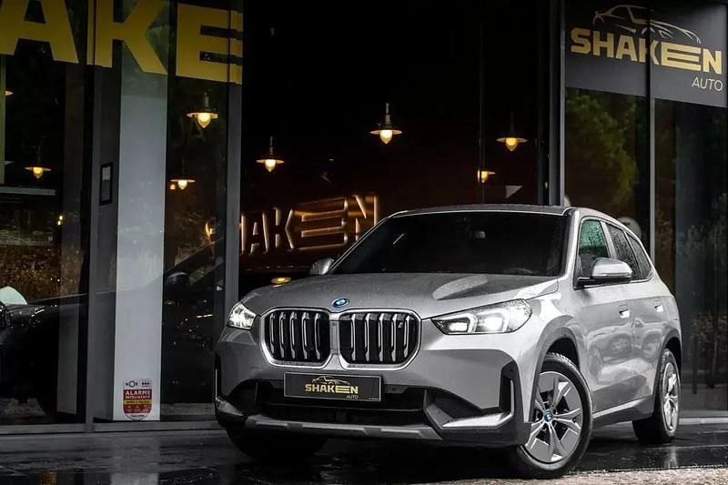 Cinzento Usado 2023 BMW iX1 SUV | € 38.990 (Bom preço) - Imagem 1/4