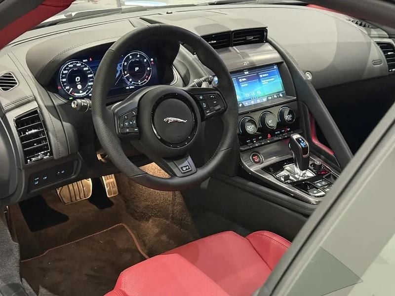 Usado Jaguar F-Type R 575 HP (422 kW) 2024 Azul Coupé