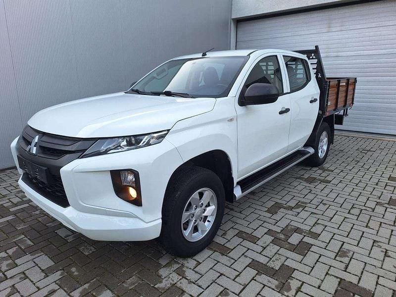 Branco Usado 2021 Mitsubishi L200 Pickup | € 31.500 (Caro) - Imagem 1/4